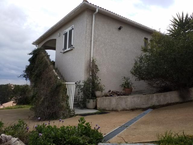 Villa F3 jumelée avec garage