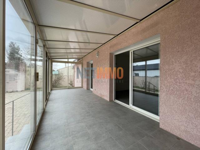 Villa F4 de plain pied avec grand garage