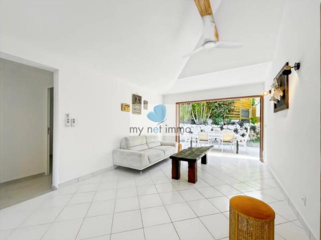 Villa F4 rénovée au coeur d'un site protégé Un havre de pai