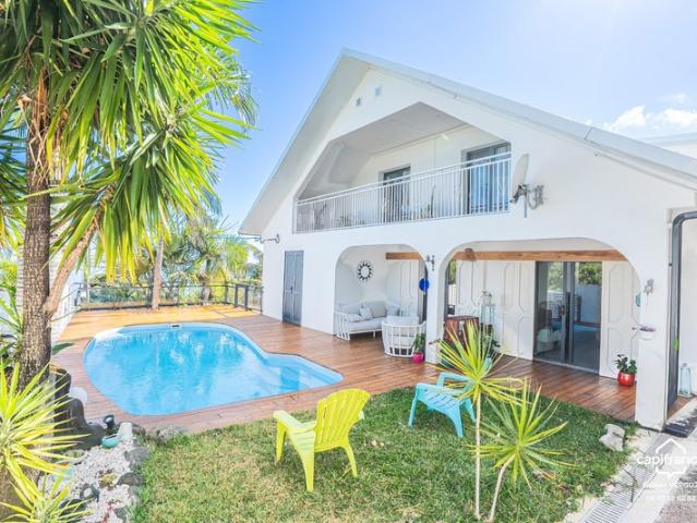 Villa F8 rénovée Piscine chauffée et vue mer – La Possession, Ravine à Malheur