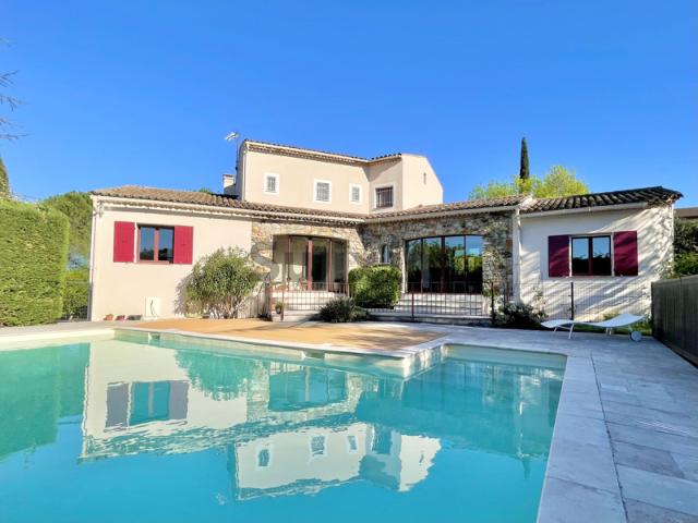 Villa familiale 180m2 Piscine Jardin
