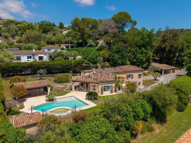Villa familiale 216m² Opio