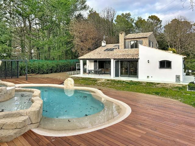 Villa familiale à Roquefort les Pins