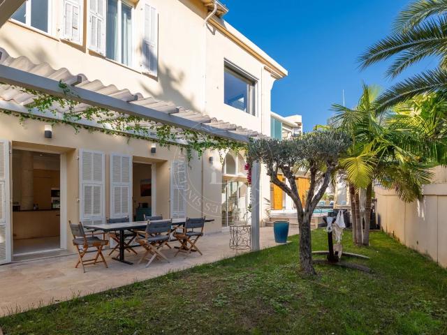 Villa familiale avec piscine au coeur de Beaulieu sur mer