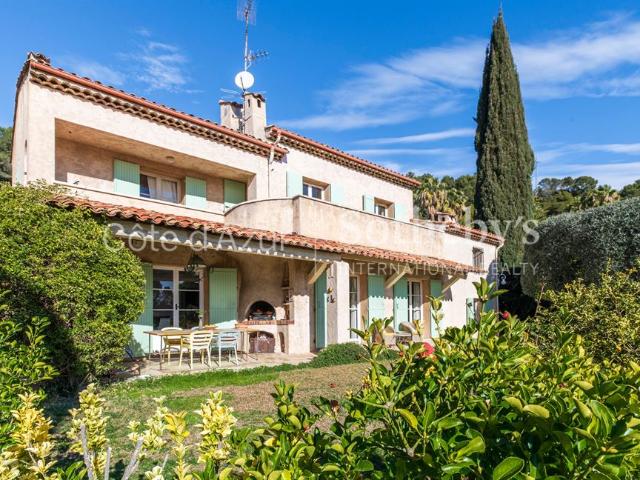Villa familiale de luxe à Nice Gairaut avec piscine et vue mer