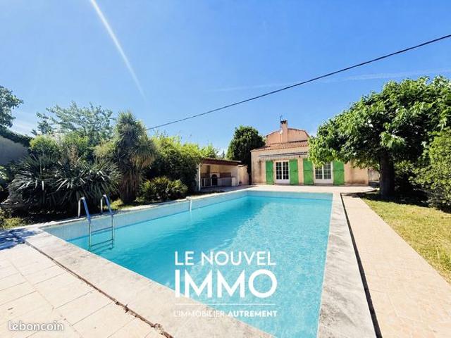 Villa familiale T5 avec piscine dans résidence sécurisée – Marignane