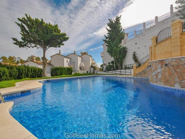 Villa for rent in Torrequebrada, Benalmádena, Málaga