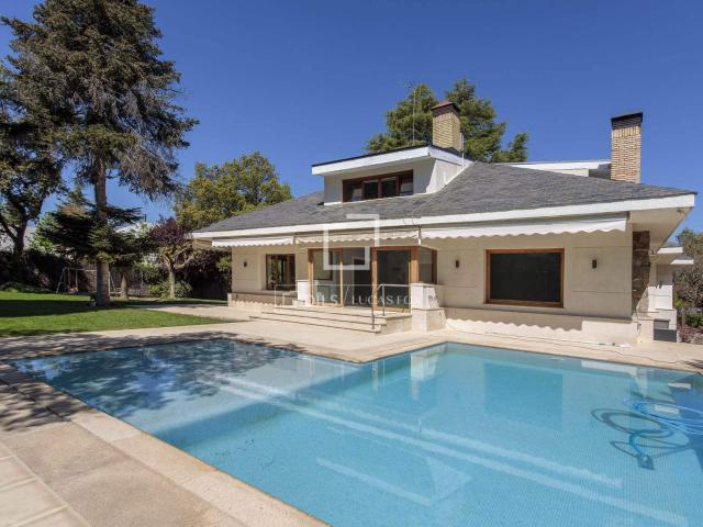 Villa for rent in Alcobendas, Madrid