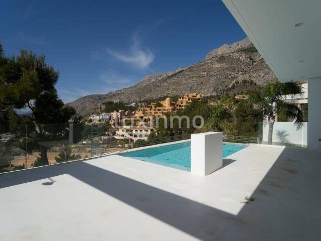 Villa for rent in Altea, Alicante