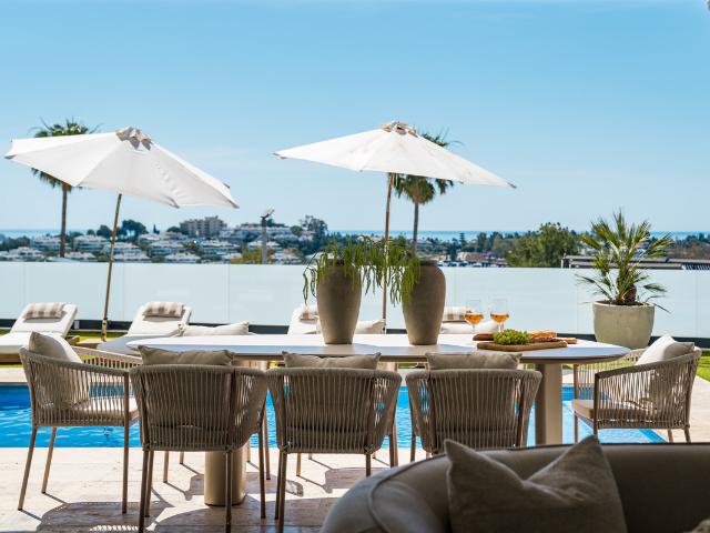 Villa For Rent in Benahavís, Benahavís