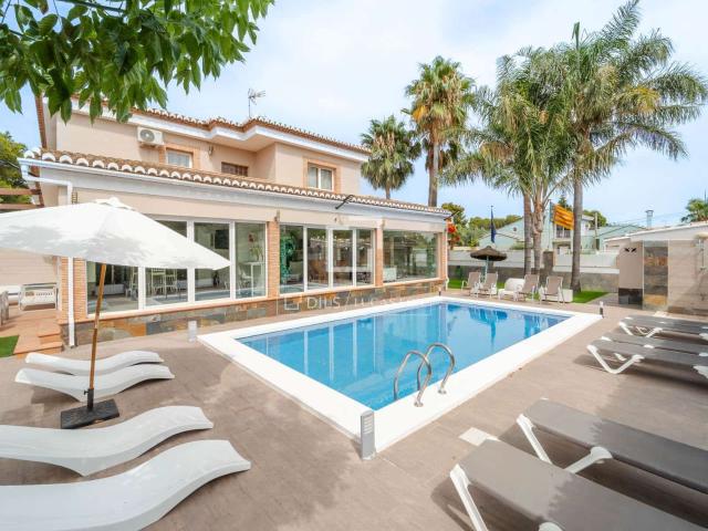 Villa for rent in Burjassot, Valencia