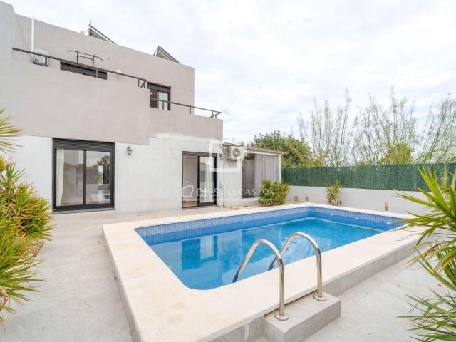 Villa for rent in Burjassot, Valencia