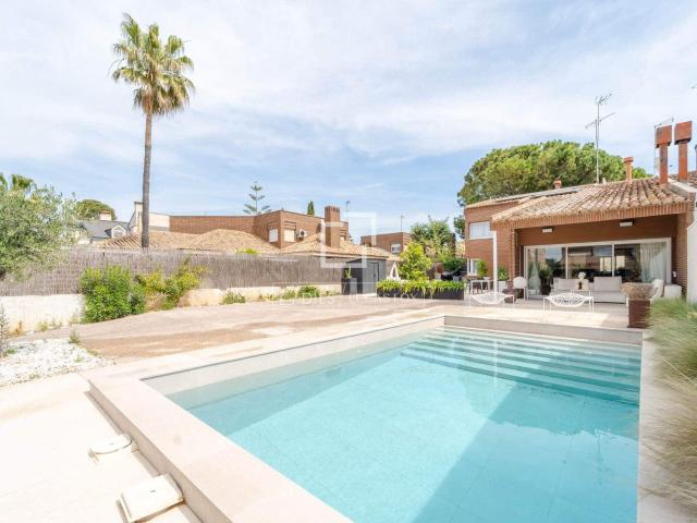 Villa for rent in Burjassot, Valencia
