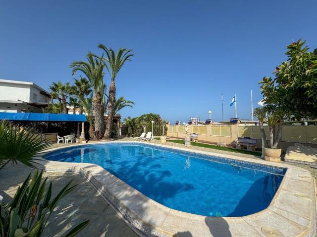 Villa for rent in Cabo Roig, Orihuela, Alicante