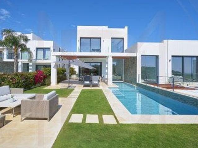 Villa for rent in Cabopino Artola, Marbella, Málaga