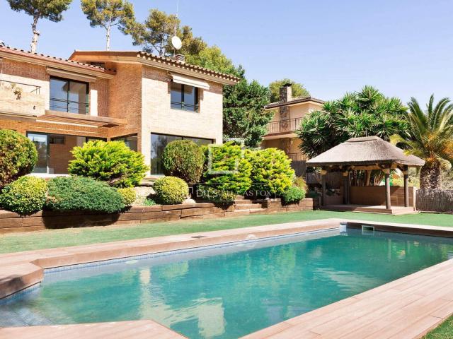 Villa for rent in Castelldefels, Barcelona