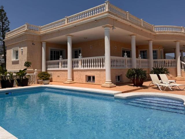 Villa for rent in El Tossal Bello Horizonte, La Nucia, Alicante