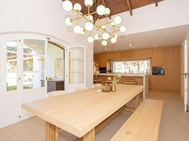 Villa for rent in El Paraiso, Estepona, Málaga
