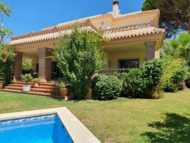 Villa for rent in El Rosario, Marbella, Málaga