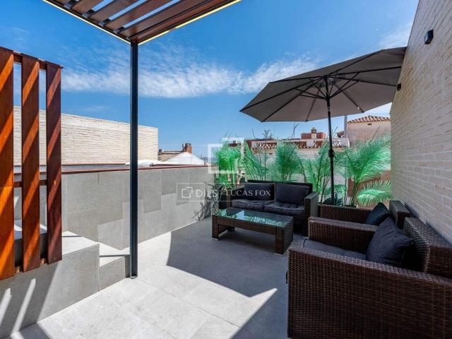 Villa for rent in Esplugues de Llobregat, Barcelona