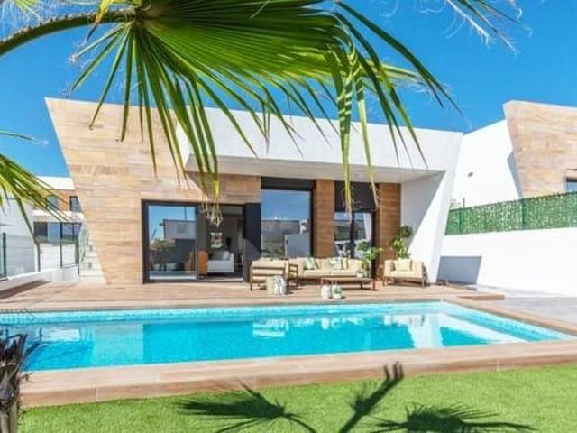 Villa for rent in Finestrat, Alicante