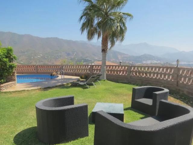 Villa for rent in Frigiliana, Málaga