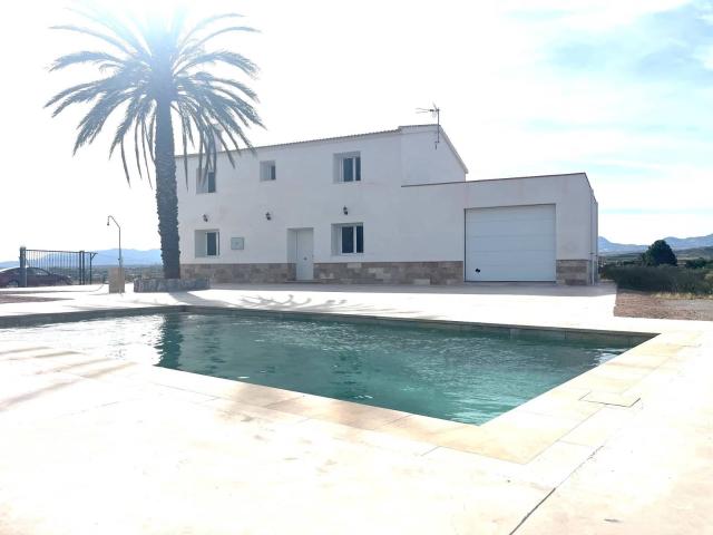 Villa for rent in La Aljambra, Albox, Almería