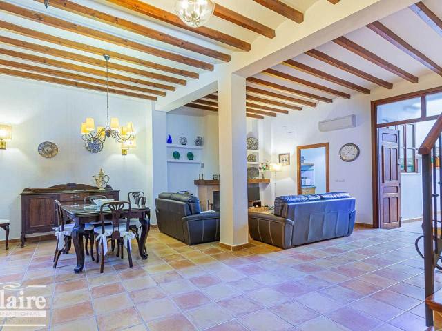 Villa for rent in La Nucia, Alicante