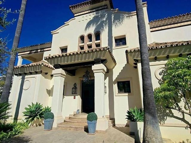 Villa for rent in La Quinta, Benahavís, Málaga