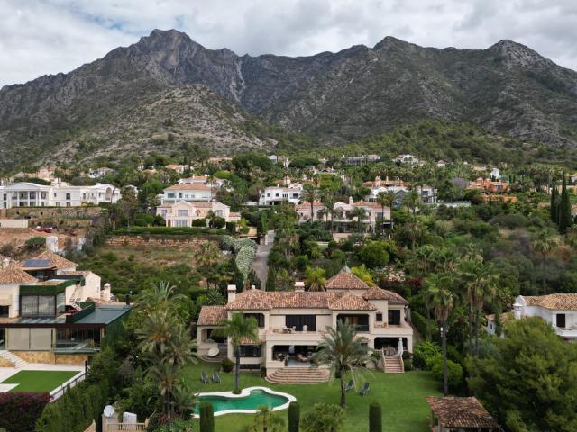 Villa For Rent in Milla De Oro Sierra Blanca, Marbella