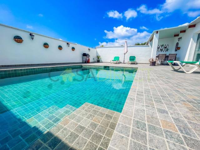 Villa for rent in Nerja, Málaga
