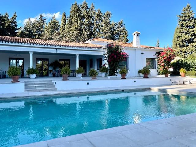 Villa For Rent in Puerto Banús, Marbella