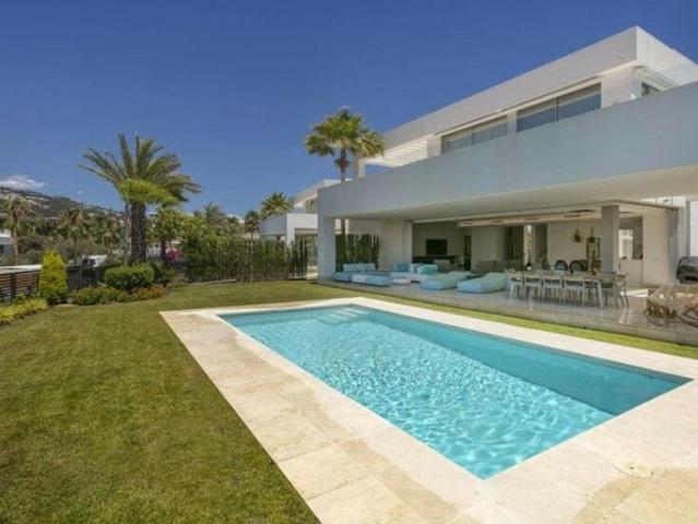 Villa for rent in Río Real, Marbella, Málaga