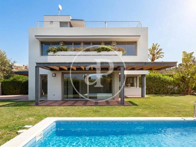 Villa for rent in Sant Vicenç de Montalt, Barcelona