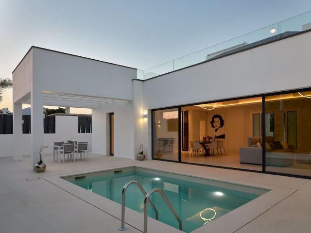 Villa for rent in San Pedro de Alcantara, Marbella, Málaga