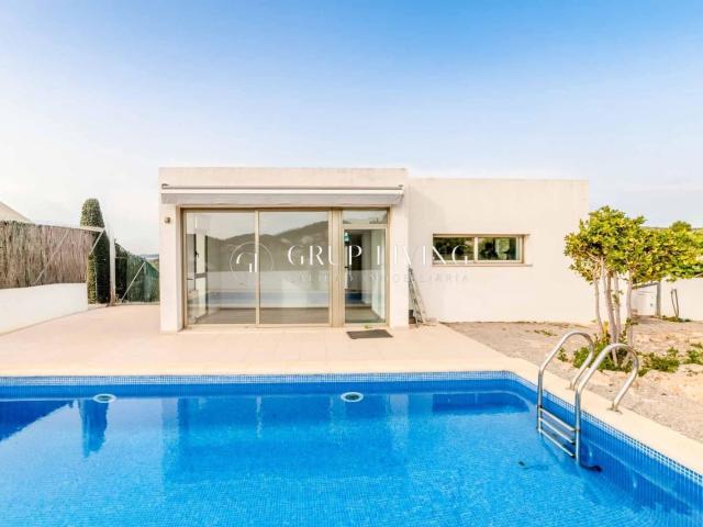 Villa for rent in Sitges, Barcelona
