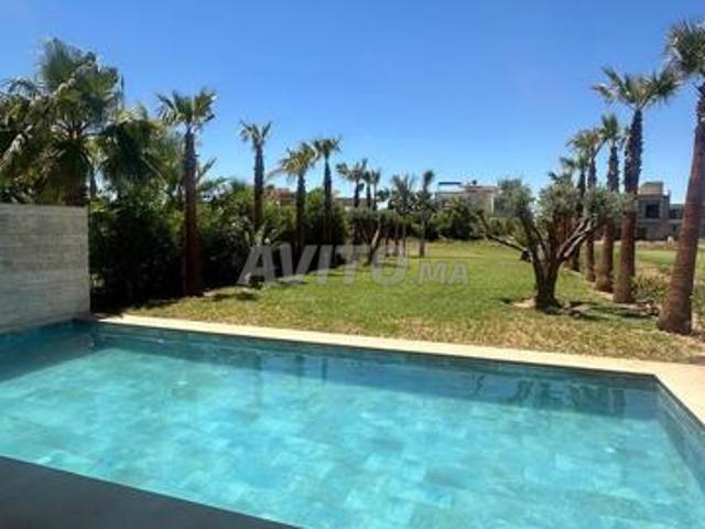 Villa front golf en vente
