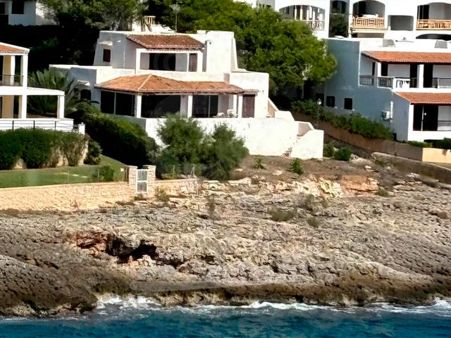 Villa frente al mar en Es Fortí, Cala d'Or