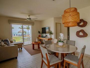 Villa Frente al Mar en The Residences, Playa Caracol
