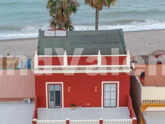 Villa frente al mar en venta en Burriana, Castellón