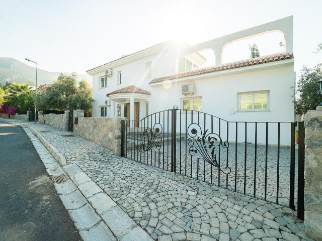 Villa Girne, 12754