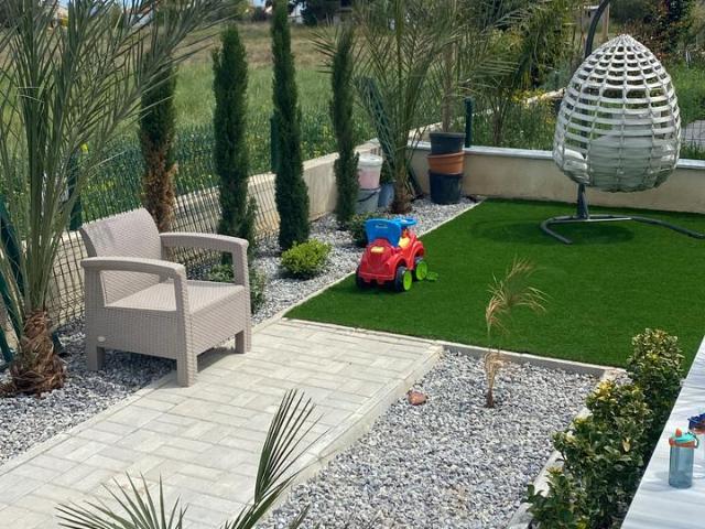 Villa Girne, 210976