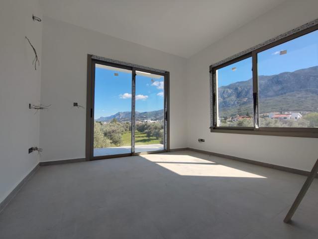 Villa Girne, 211039