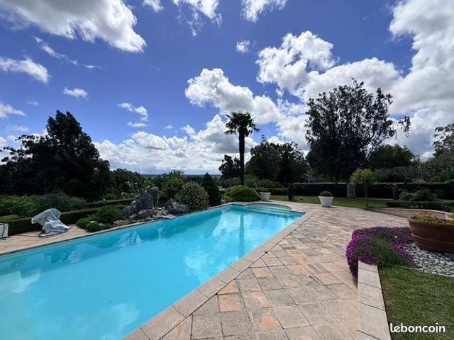 Villa GOLF DE TEOULA 5 pièce s 200 m2 + jardins et piscine
