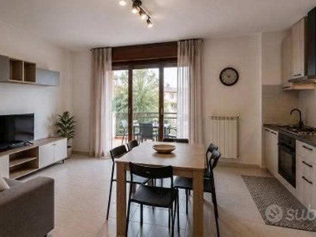 Villa Gordiani trilocale con Balcone e Posto Auto