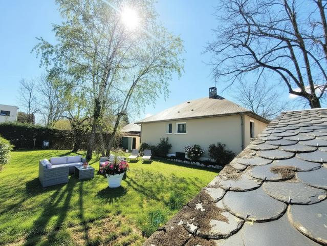 villa grand garage au calme