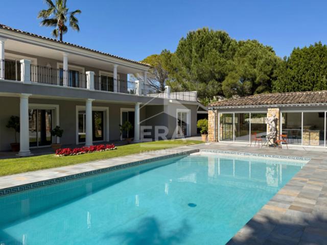 Villa grand standing Mougins 264 m² sur 1 644 m²