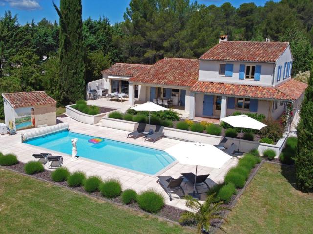 Villa haut de gamme de 180m2 à Brignoles 8P 6 Ch 180m² Brignoles