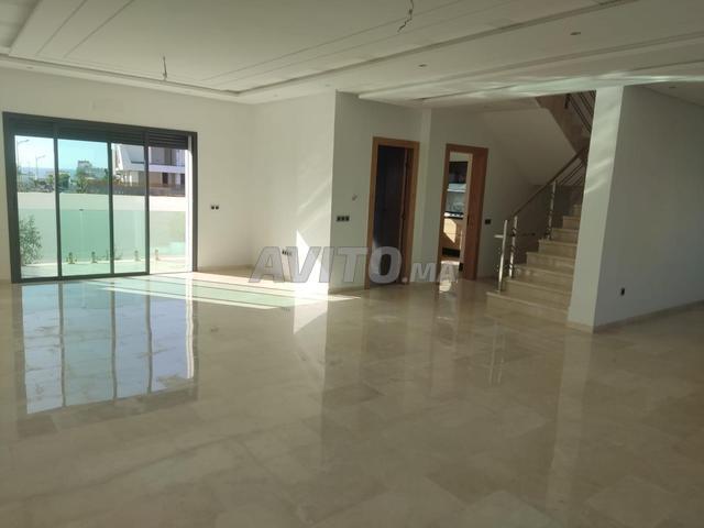 Villa Haut Standing à Vendre à Harhoura