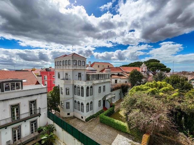 Villa Histórica de Luxo | Jardim Privado | Estacionamento |. 843m² Lisboa